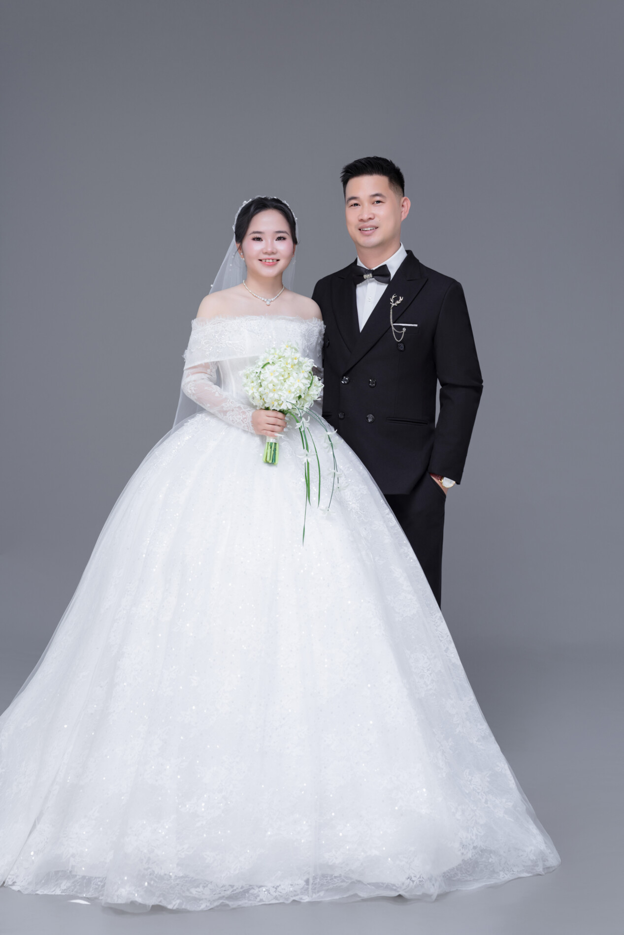 LƯU TUẤN  –  THANH HẰNG